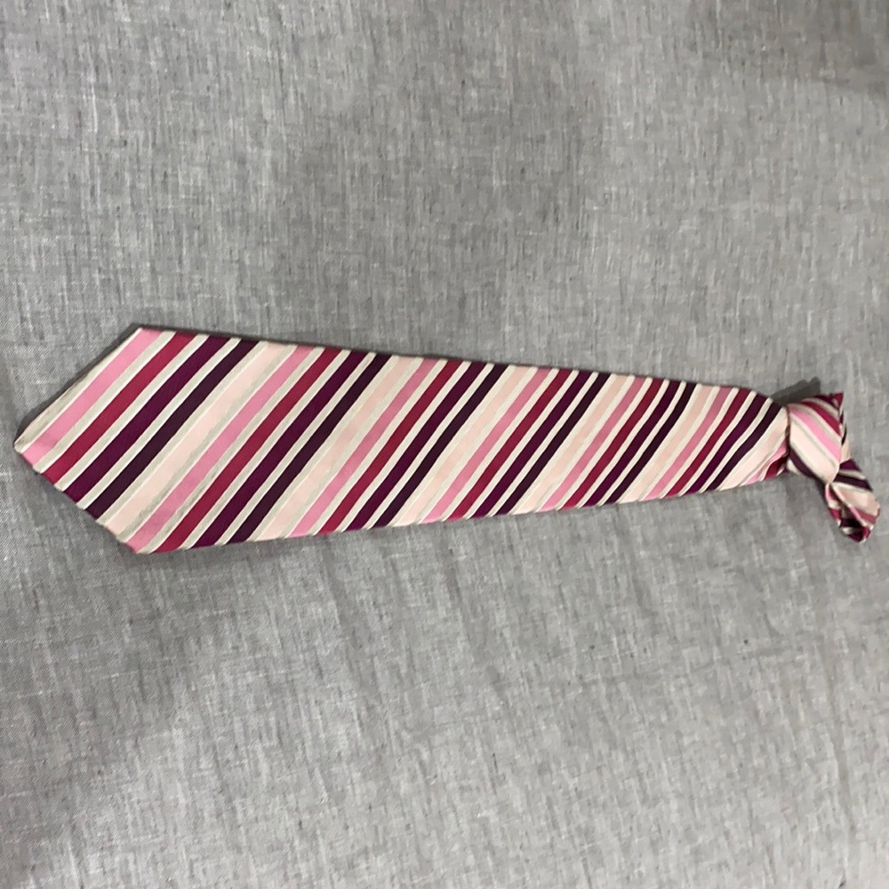 Neck tie